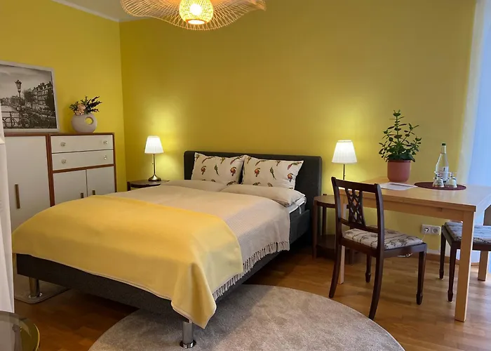 Privatunterkunft Kleiner Balkon In Muenchen West