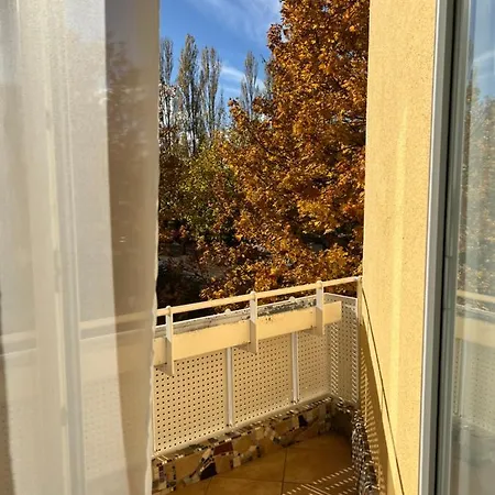 Privatunterkunft Kleiner Balkon In Muenchen West Buitenkant foto